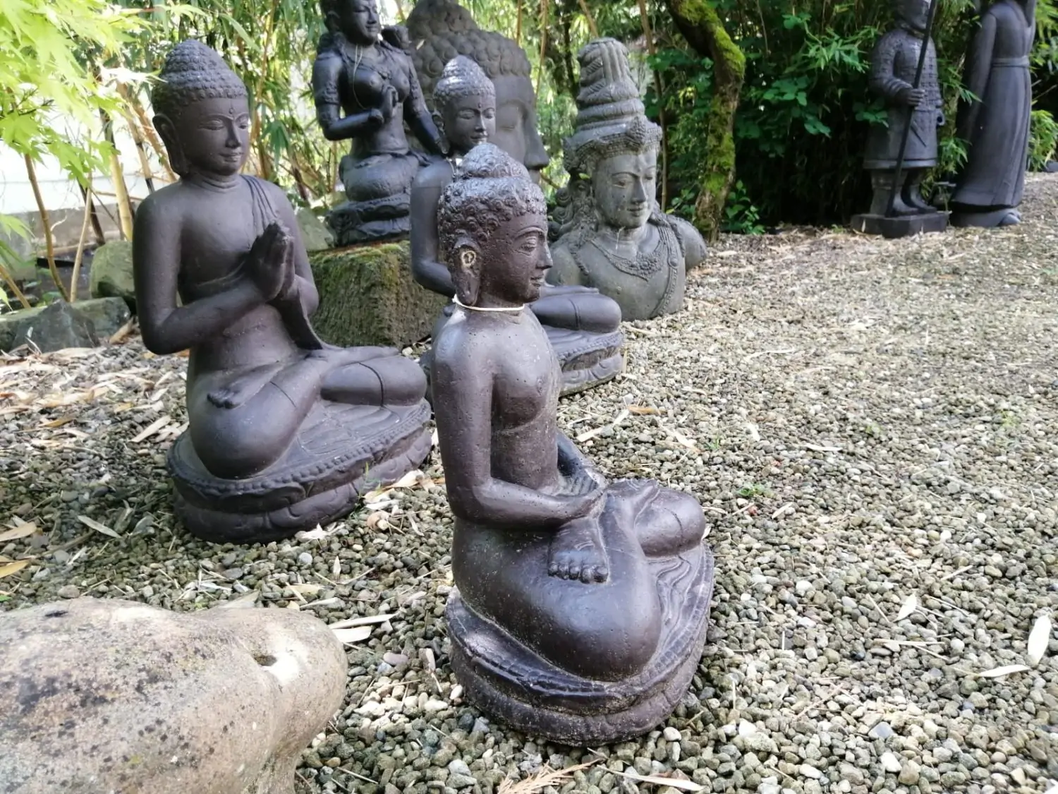 Product image 3 of the product “Seated Buddha, Indian, 50cm H, , Antique Finish ”